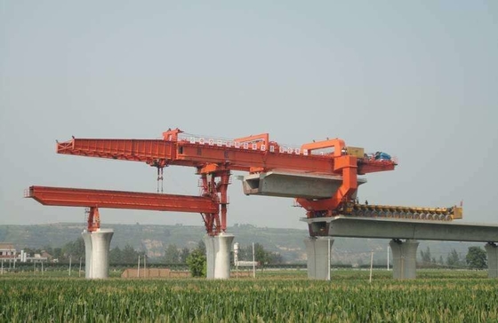 Hoge snelheidsspoorweg 250-300 Ton Bridge Erecting Machine Continuous