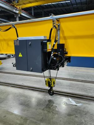 12 maanden gegarandeerde elektrische staalkabeltakel met 2-20m/min rijsnelheid en frequentieomvormerbesturing