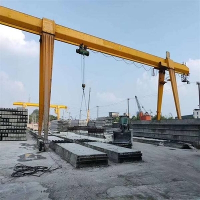 Op maat gemaakte ontwerpspanning 15m Single Beam Gantry Crane 10ton 15 ton Voor industriële fabriek